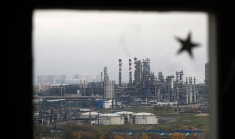 ukraine update russian oil refineries